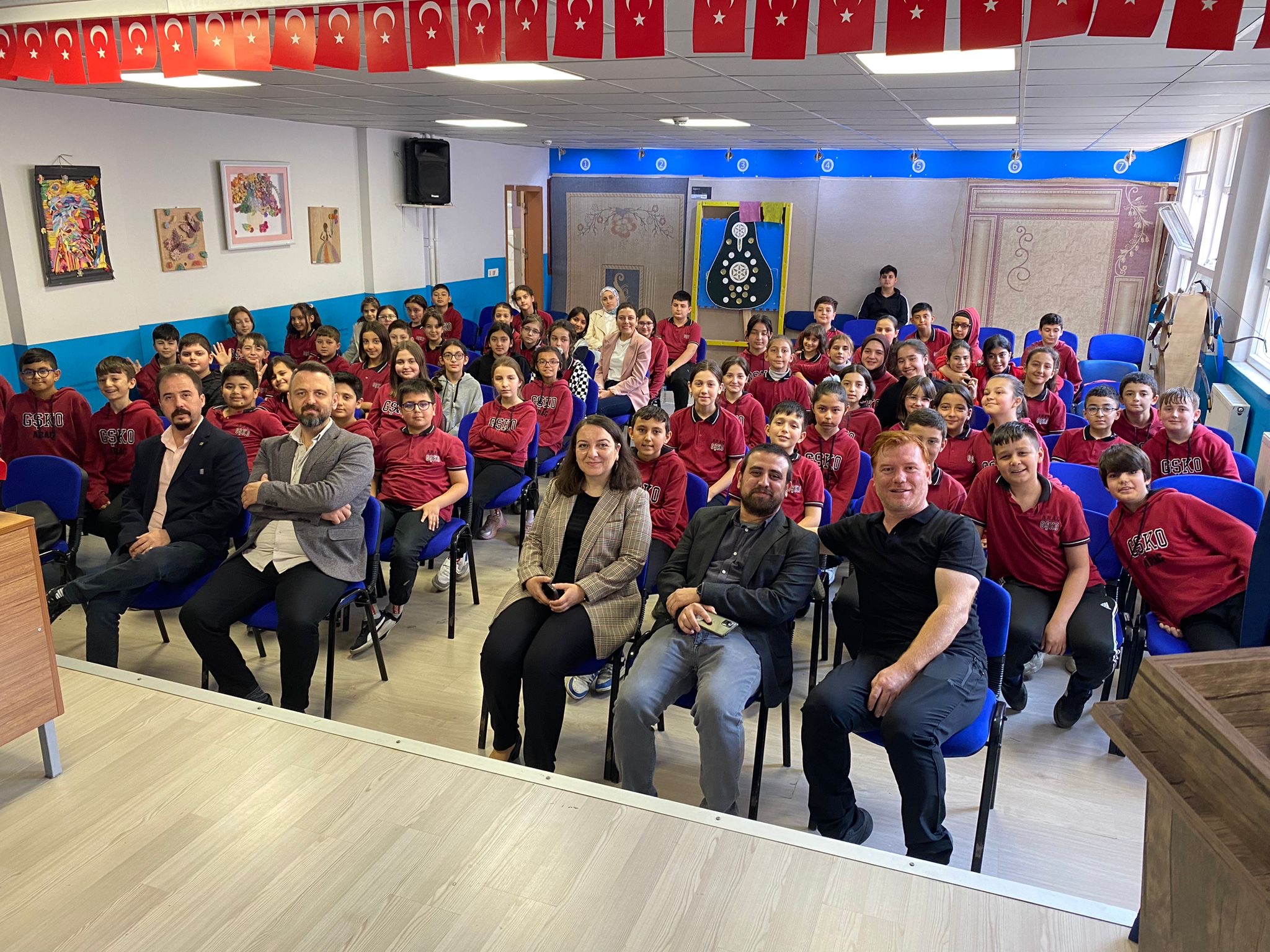 “Kastamonu Ünıversitesi Akademik Elçileri Ormancılık Bilim Alanları Temelinde Farkındalık Oluşturuyor” Konulu Sosyal Sorumluluk Projesi İlk Etkinliği Araç İlçe Merkezli General Şükrü Kanatlı Ortaokulunda Gerçekleştirilmiştir