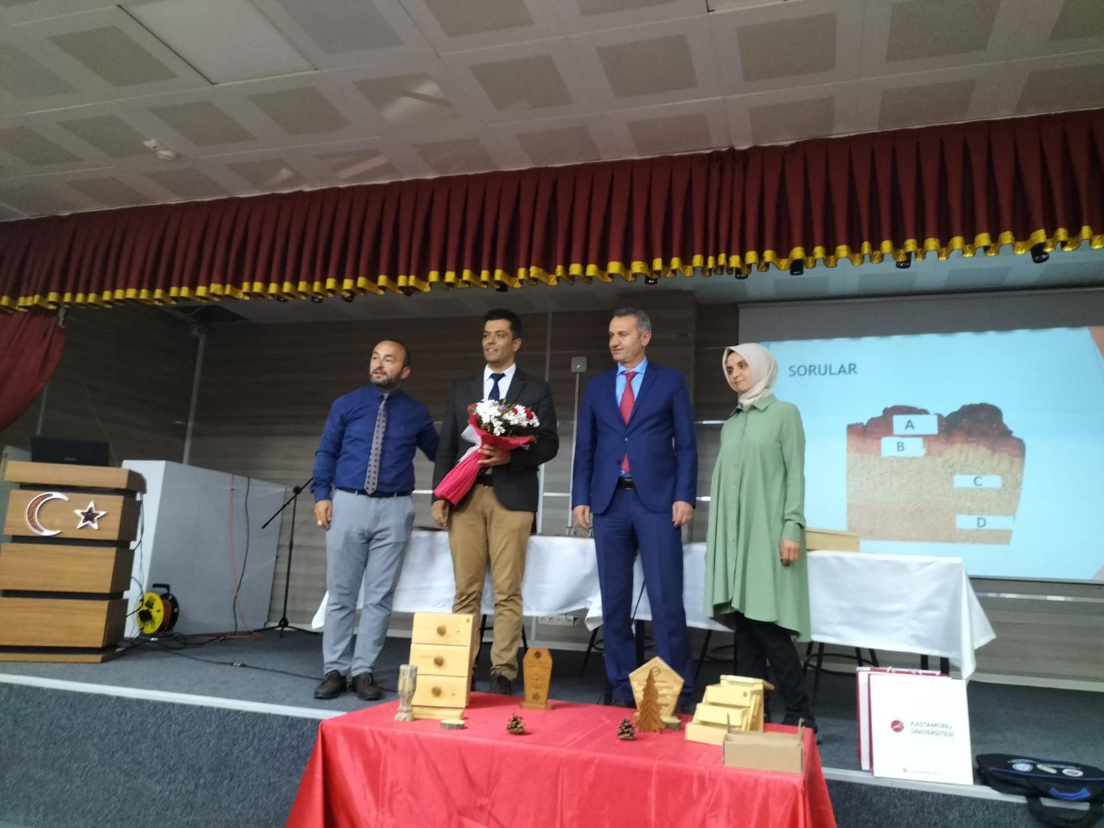 Tübitak Bilim Söyleşileri Kapsamında Çocuklara 