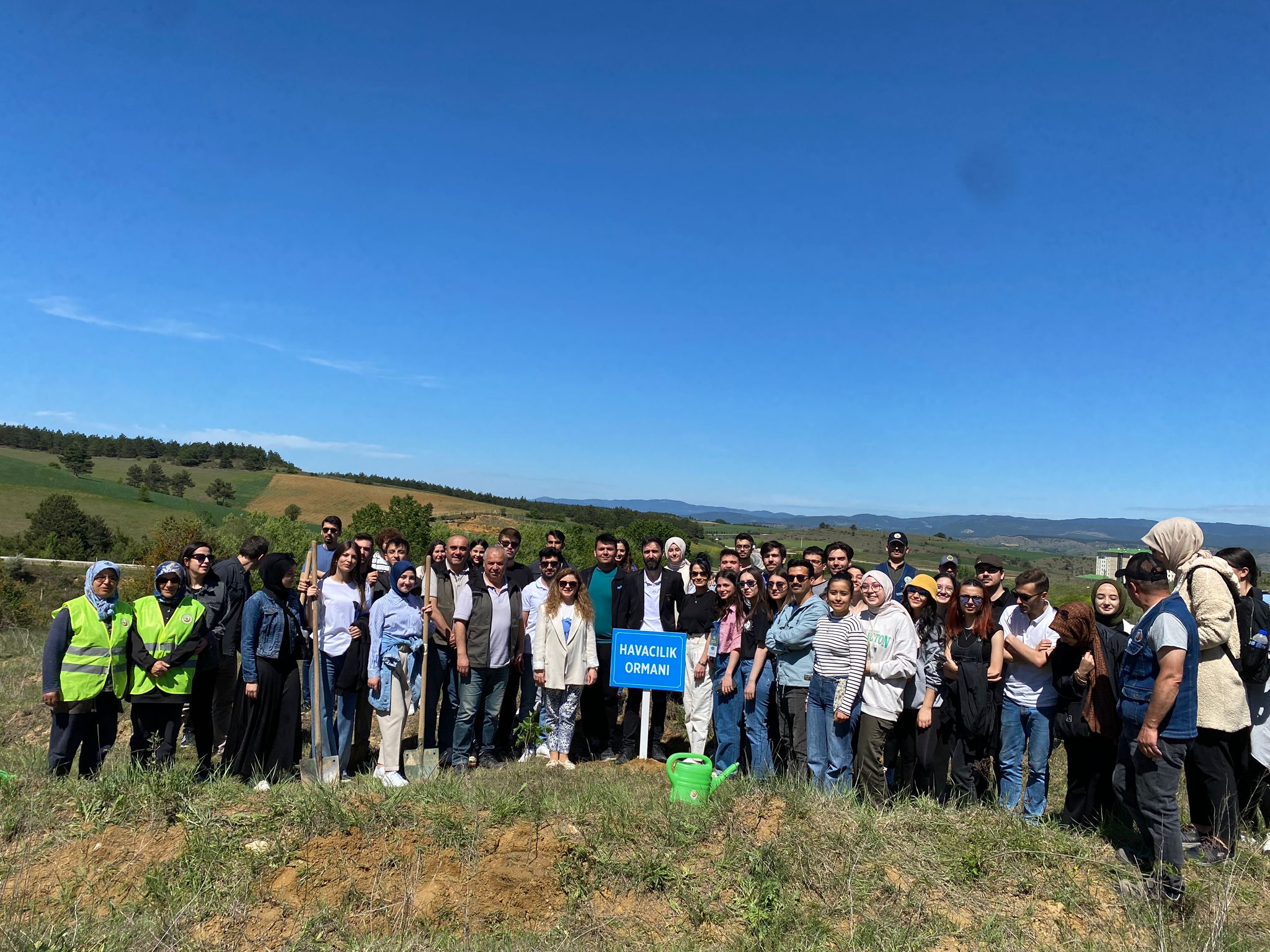 Kastamonu Üniversitesi Sivil Havacılık Bölümü Öğrencileri İle Ağaçlandırma Etkinliği Düzenlendi