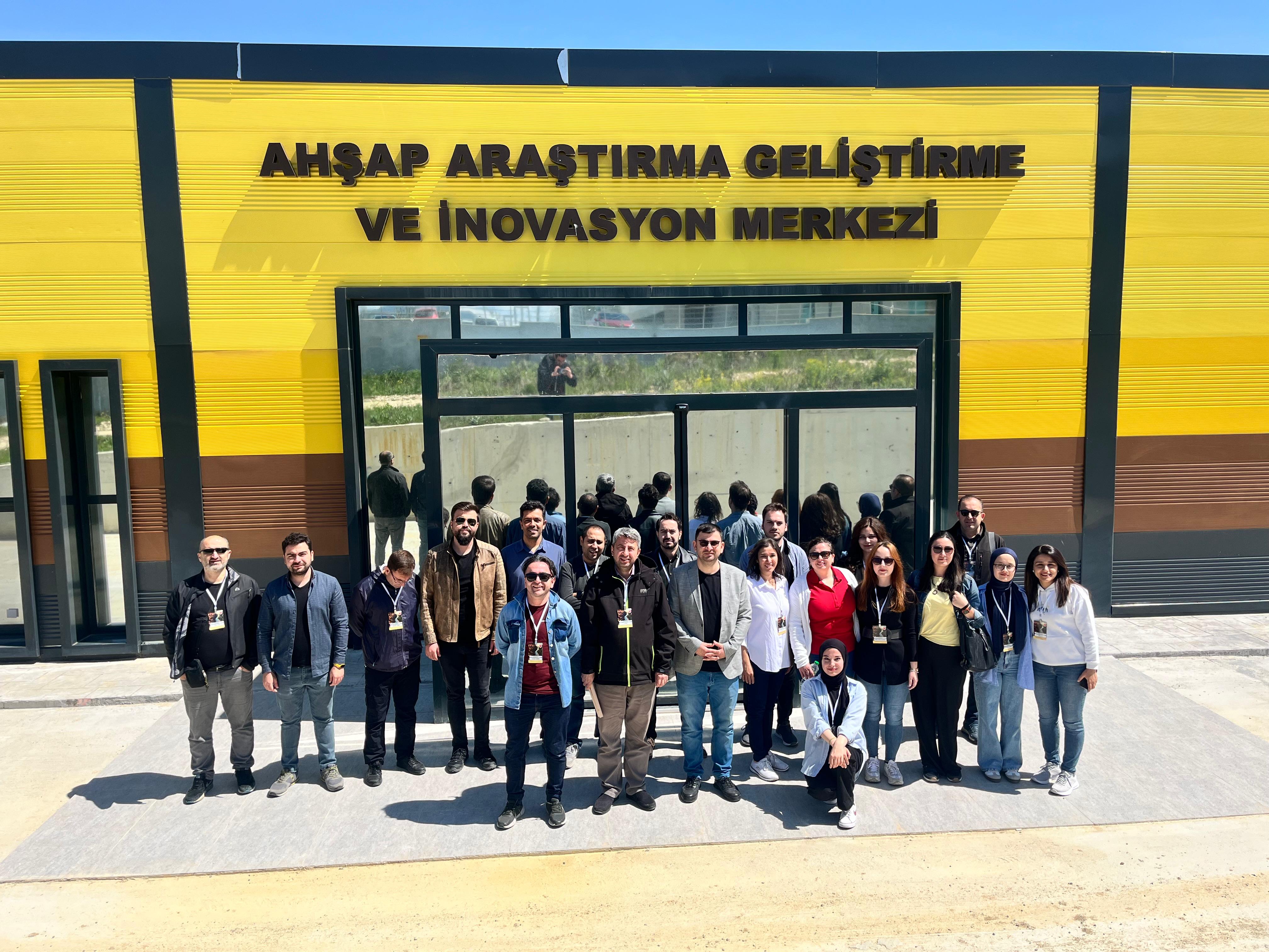 TÜBİTAK 2237-A destekli “Ormanlarda ve Ahşap Yapılarda Yangın Afeti Eğitimi” Kastamonu Üniversitesi Ev Sahipliğinde Başarıyla Tamamlandı
