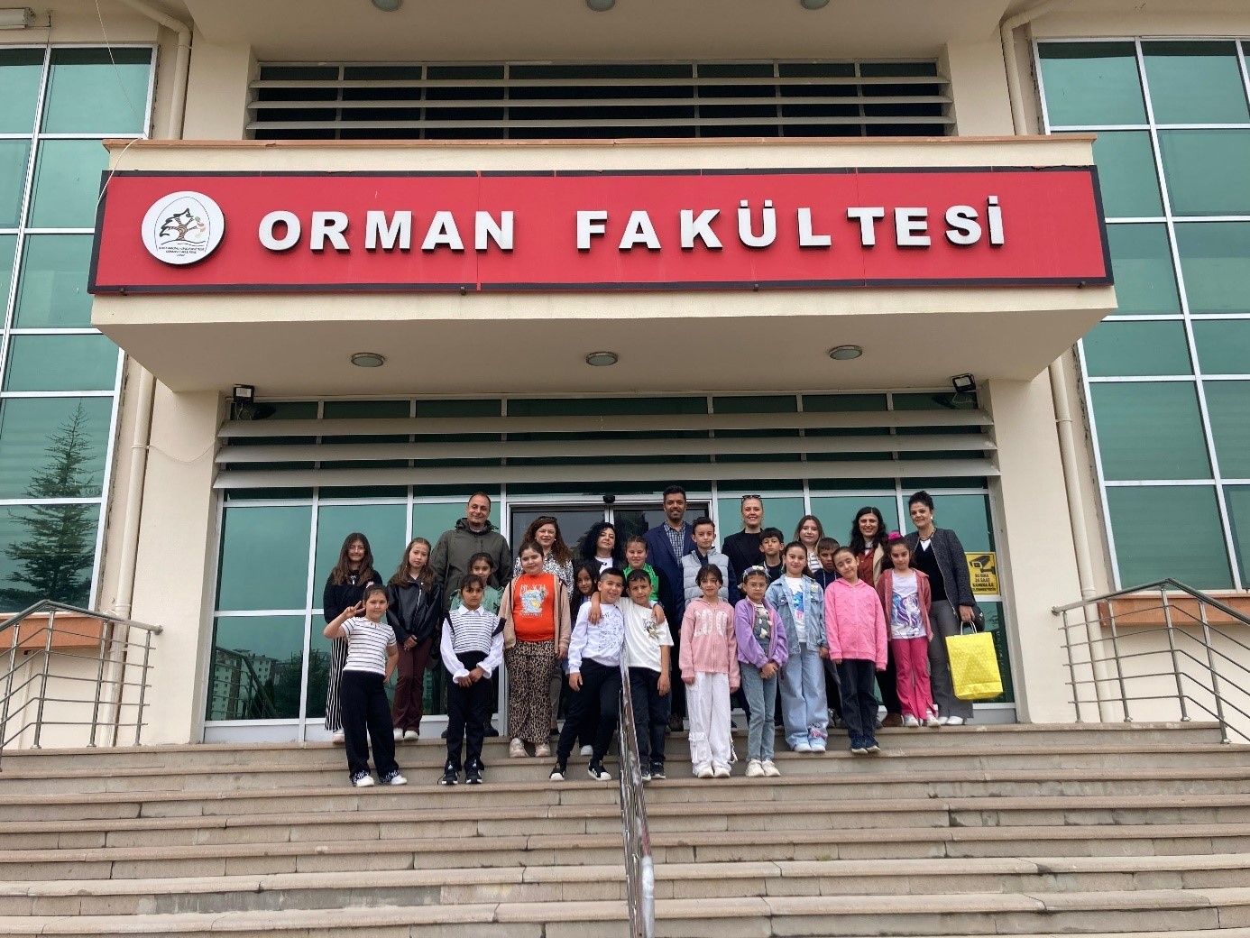Şehit Yavuz Ulutaş Çelikoğlu İlkokulu Öğrencilerinden Fakültemize Ziyaret