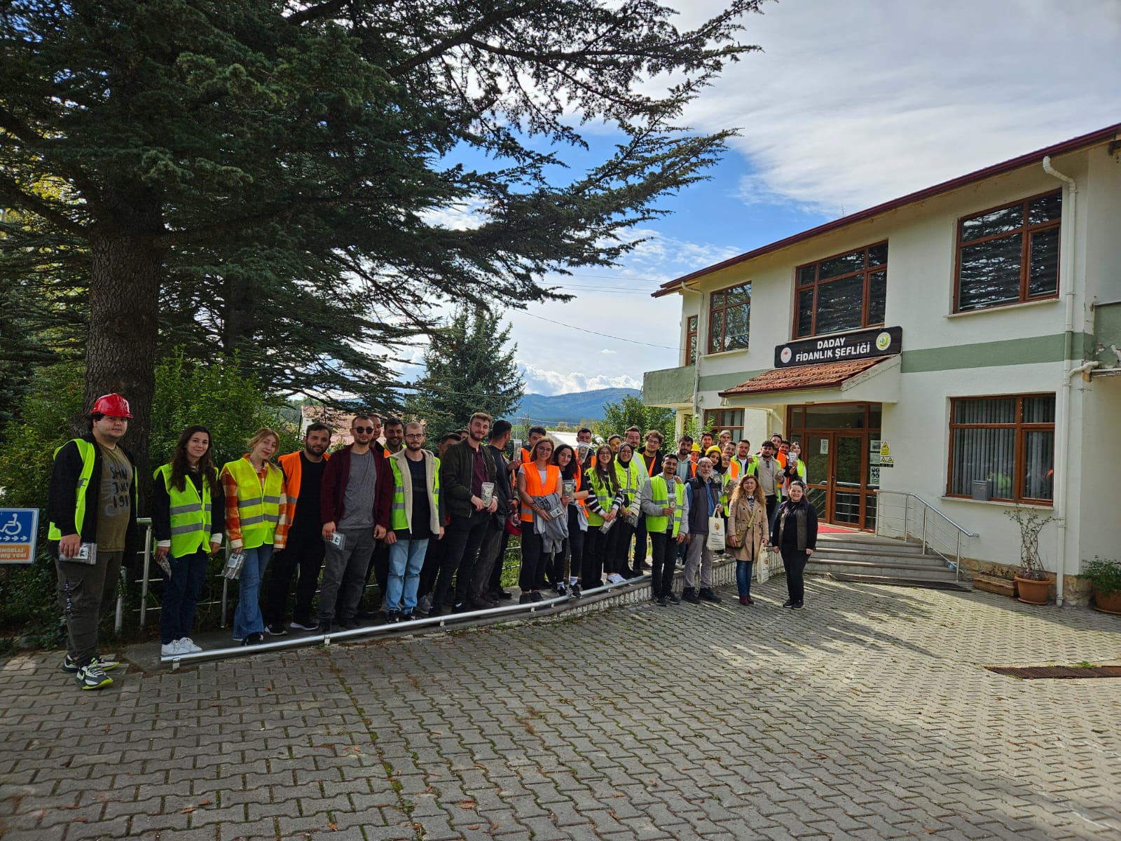 Ormancılık Uygulamaları Dersi 4.Haftasında Üretimin Merkezi Olan Daday Orman Fidanlık Şefliğinde Gerçekleştirildi