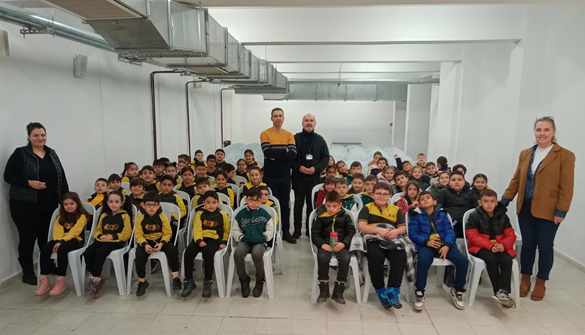 Fakültemiz  Orman Mühendisliği Bölümü Öğretim Üyelerinden Kastamonu TOKİ İlkokulu'nda Biyolojik Çeşitlilik ve Orman Sunumu