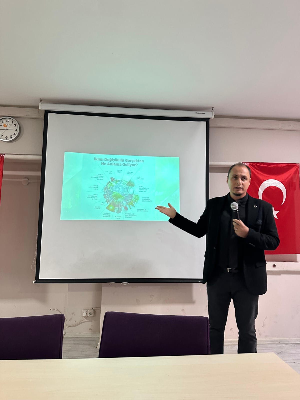 Öğretim Üyemiz Tübitak Projesinde Söyleşi Sunmuştur