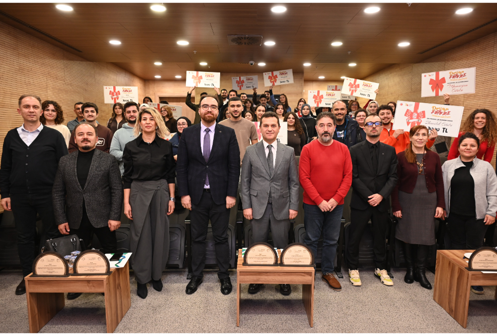 “Design Future” Tasarım Yarışması’nda Orman Endüstri Mühendisliği Bölümü Öğrencilerimizden Büyük Başarı
