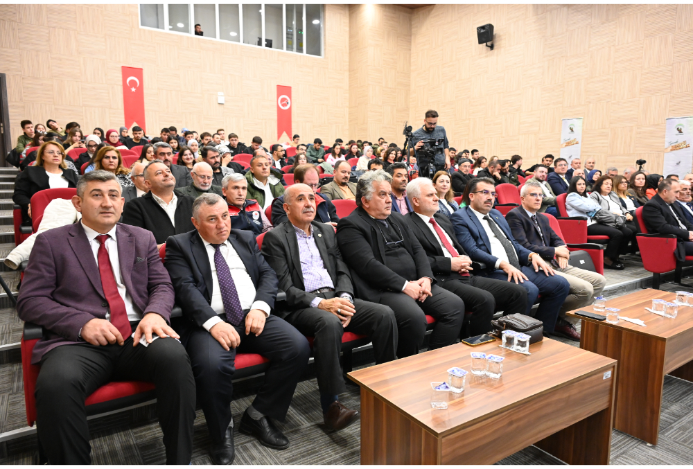 Kastamonu Üniversitesi’nde “Tarımda Geleceği Savunmak” Programı Düzenlendi