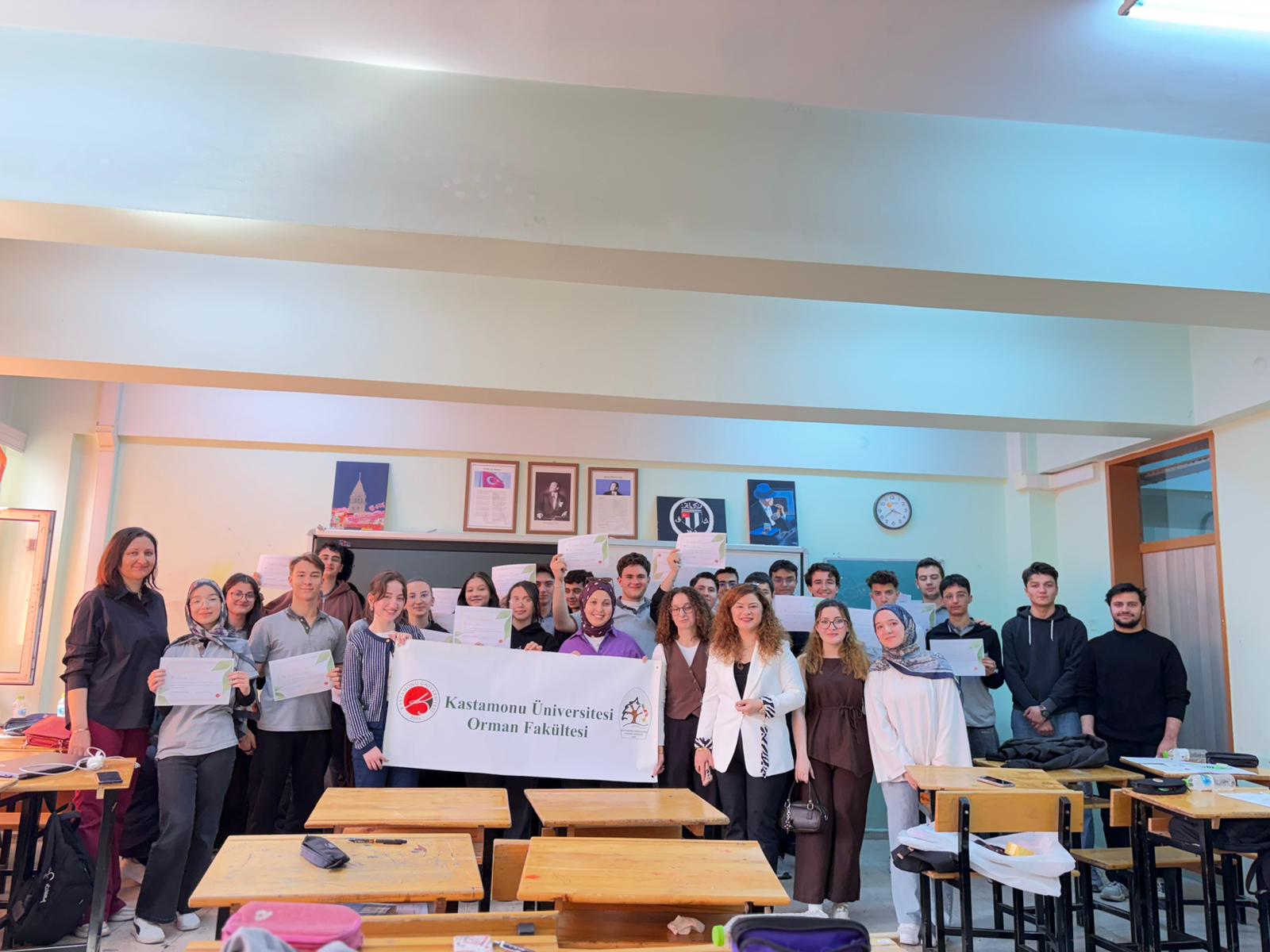 Fakültemiz Öğrencilerinden Mesleki Tanıtım ve Orman Yangınları Farkındalık Etkinliği