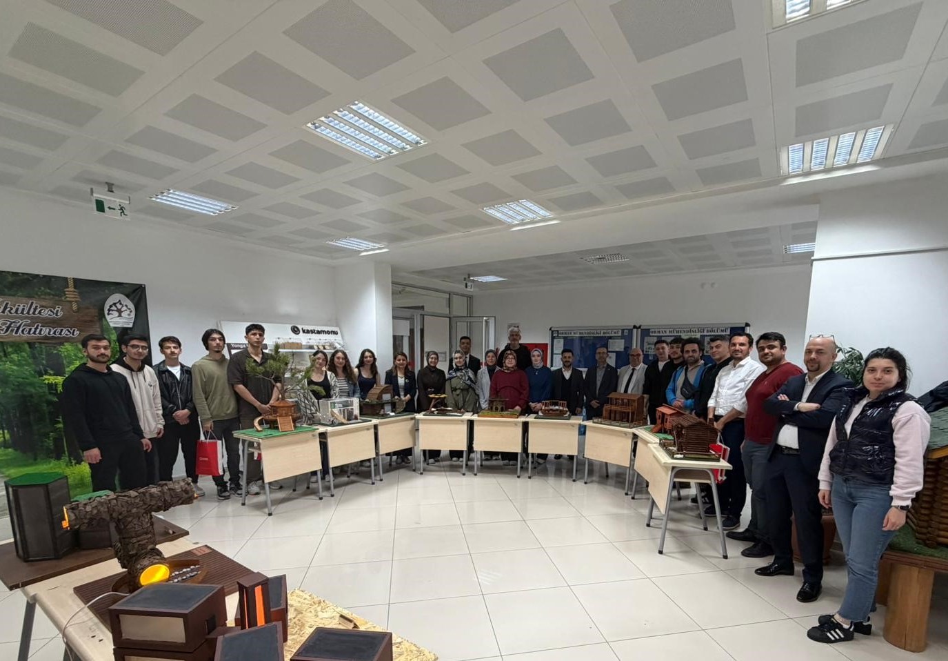 Sürdürülebilir ve Yenilikçi Ahşap Yapılar Vizyonuyla Öğrenci Proje Sergisi
