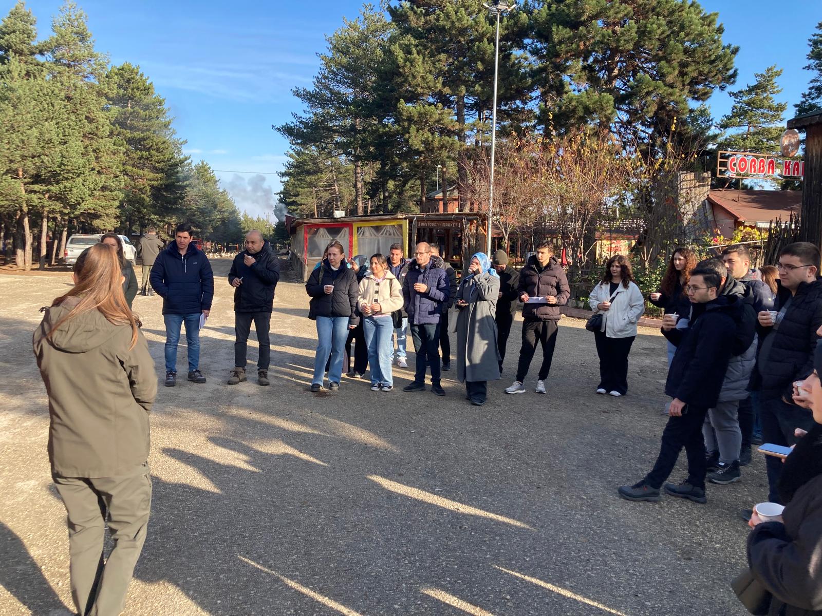 Öğrencilerimiz ile Şehit Şerife Bacı Tabiat Parkı’nda Uygulama Dersi Yapıldı