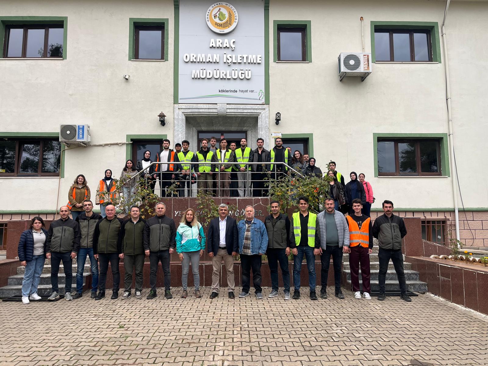 Orman Mühendisliği Öğrencileri Araç’ta Uygulamalı Eğitim Gerçekleştirdi