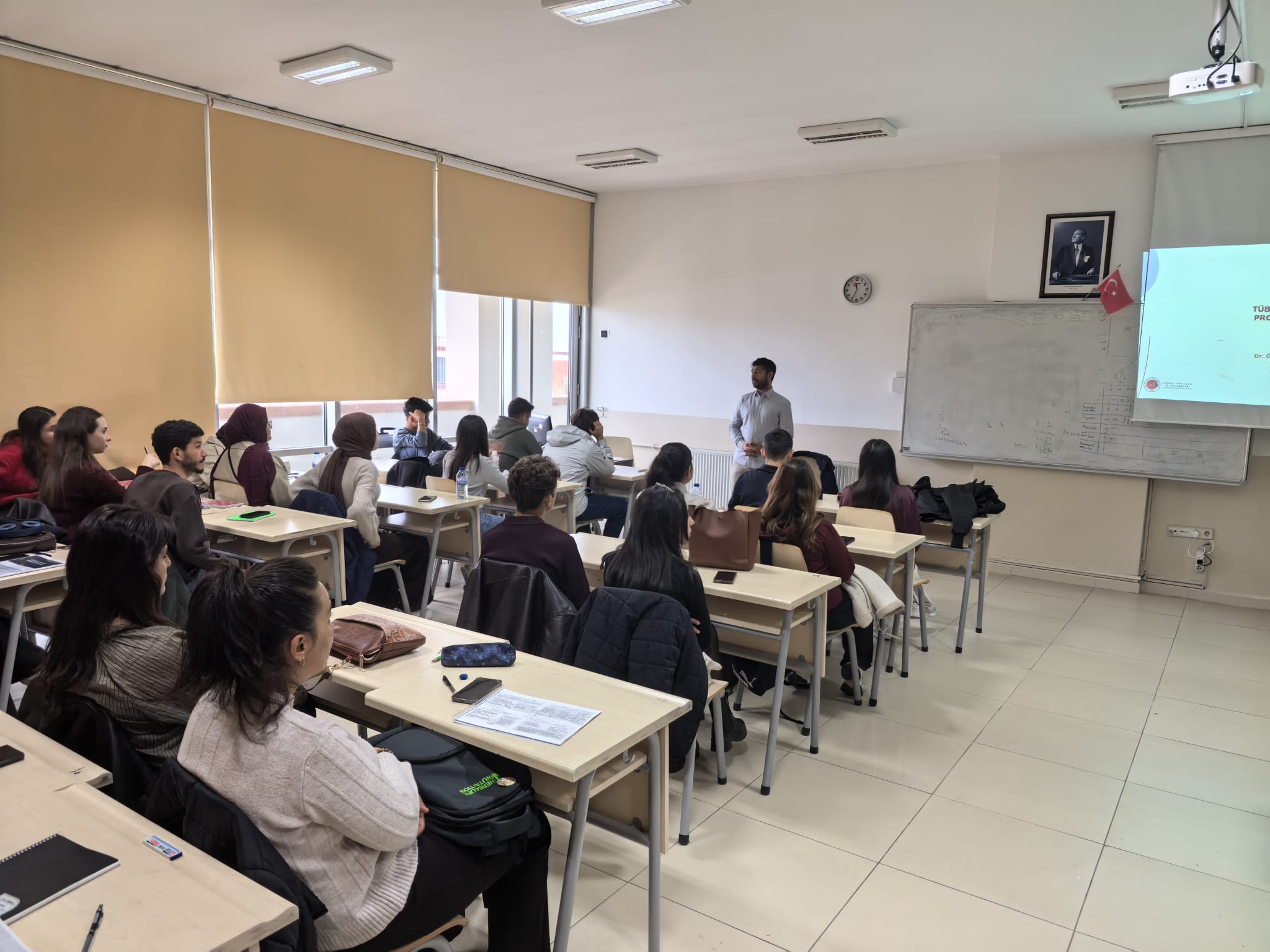 Fakültemizde TÜBİTAK 2209 A/B Proje Yazma Eğitimi Gerçekleştirildi